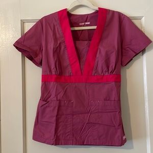 Scrub top. Perfect for healthcare worker. Two pockets. never worn.